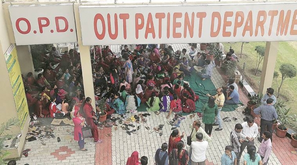 India : National Health Mission contract workers protest rationalisation policy