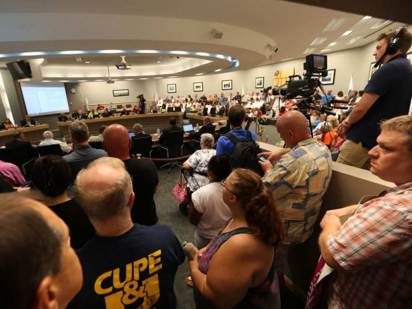 Canada : CUPE leaders put pressure on county councillors to settle library strike