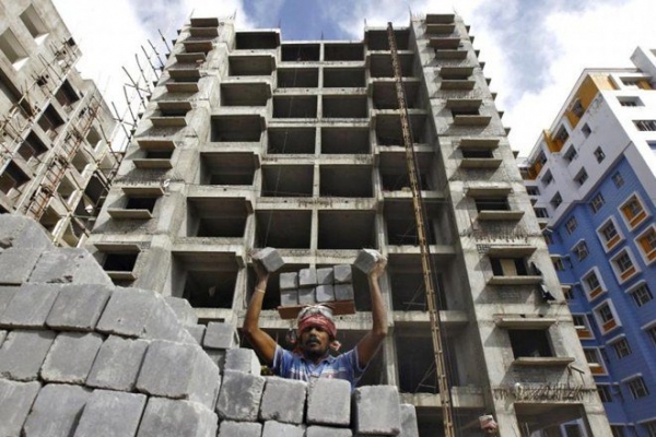 India : Centre government plans ESIC, EPF benefits for construction workers
